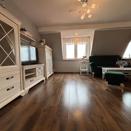 Goscinne U Uli Apartment *